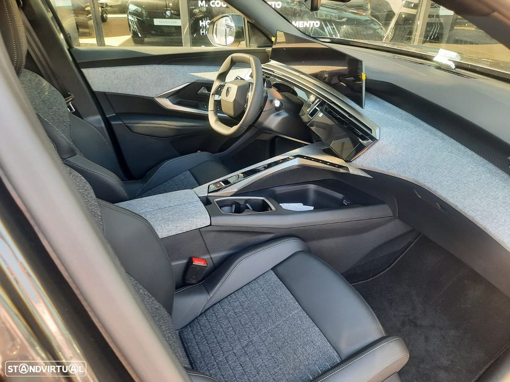 Peugeot 5008 1.2 Hybrid Allure e-DCS6 - 7