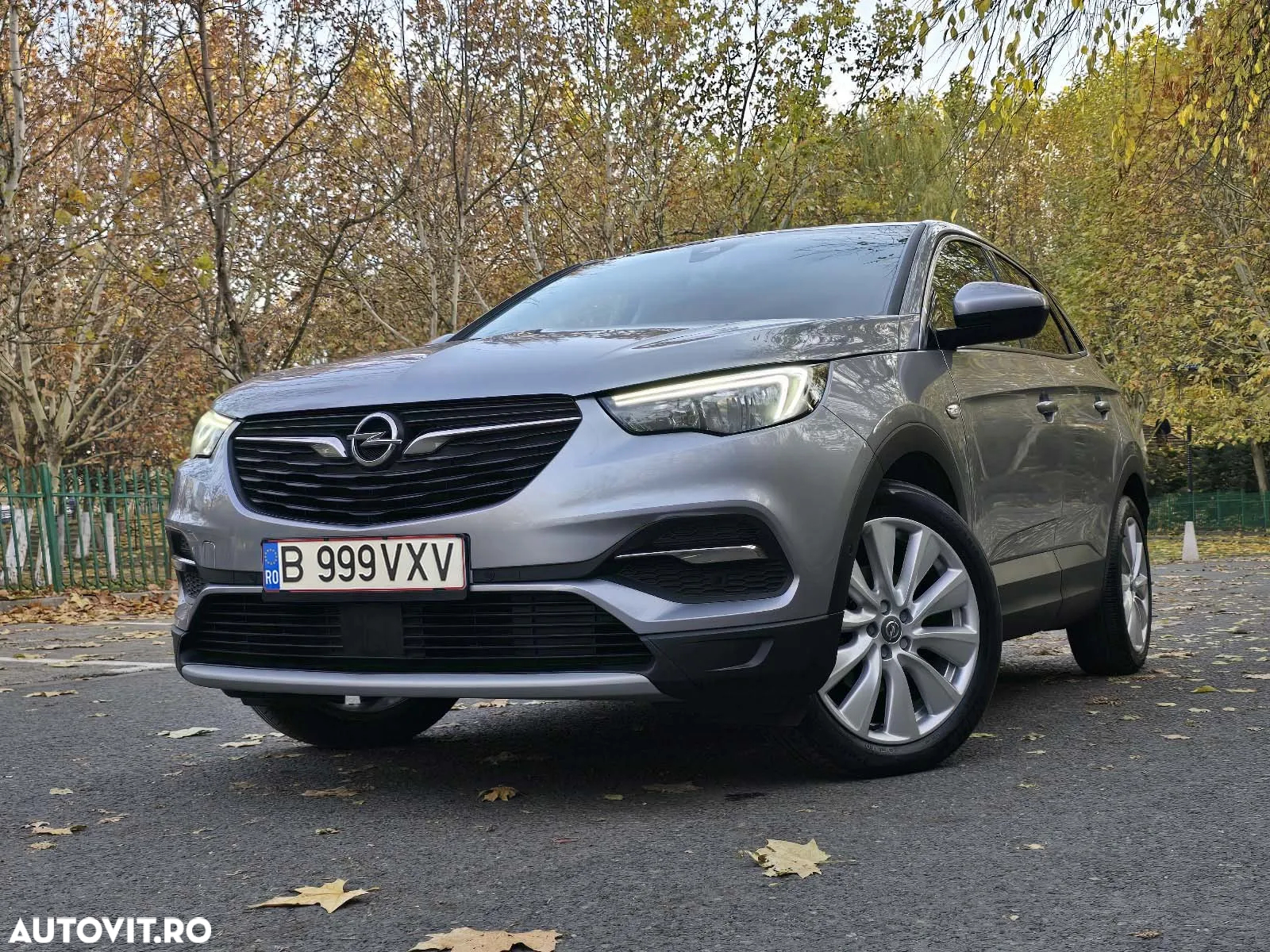 Opel Grandland X 1.5 D Start/Stop Business Elegance - 2