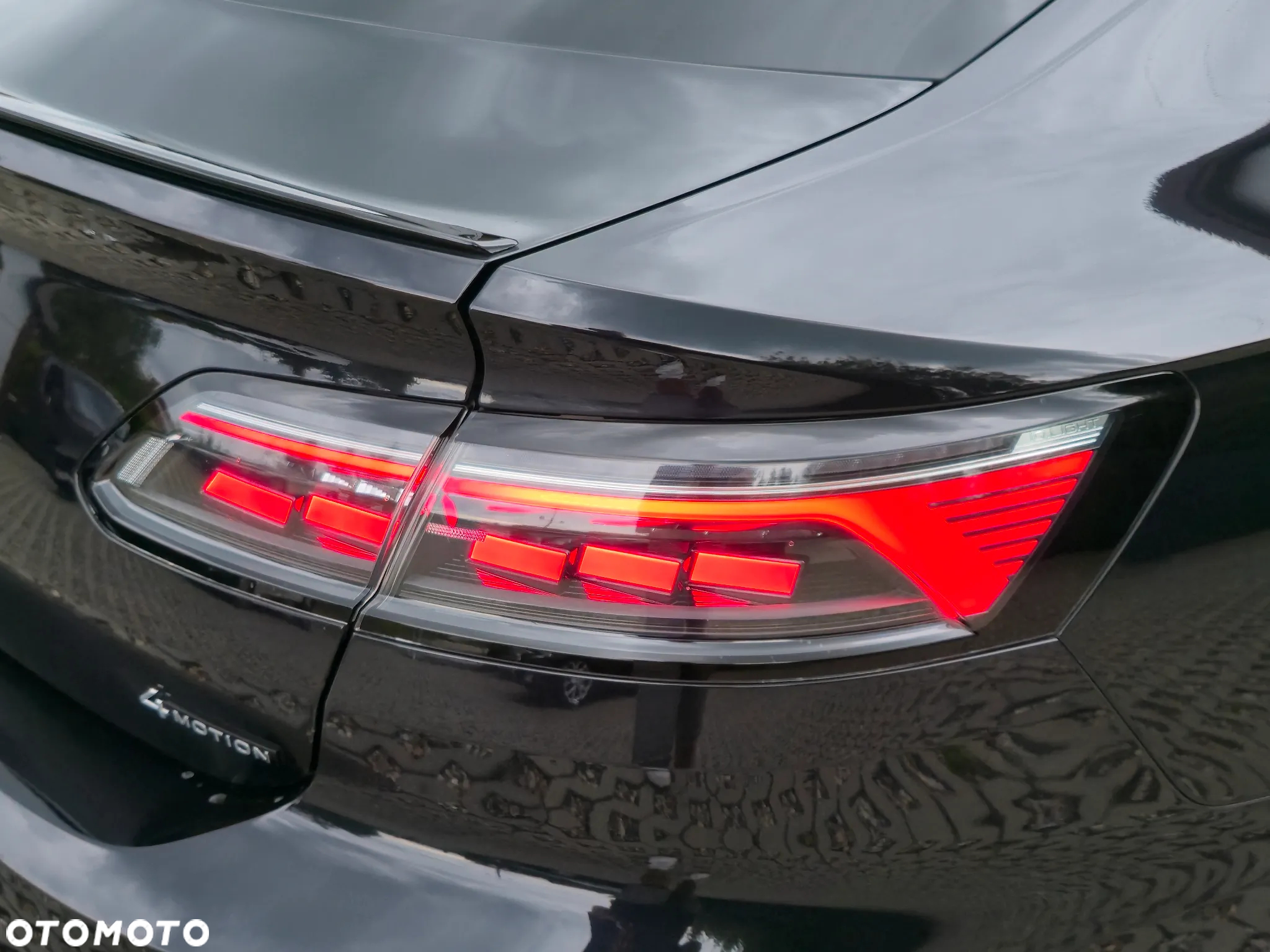 Volkswagen Arteon 2.0 TDI 4Motion R-Line DSG - 23
