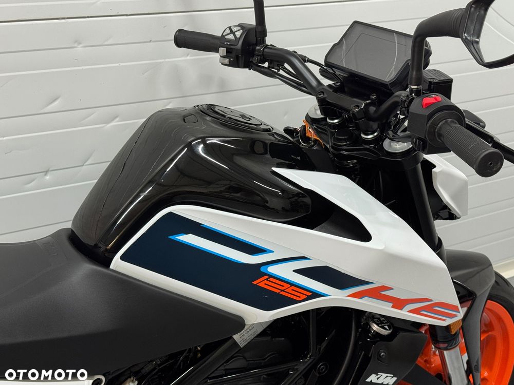 KTM Duke 125 - 8