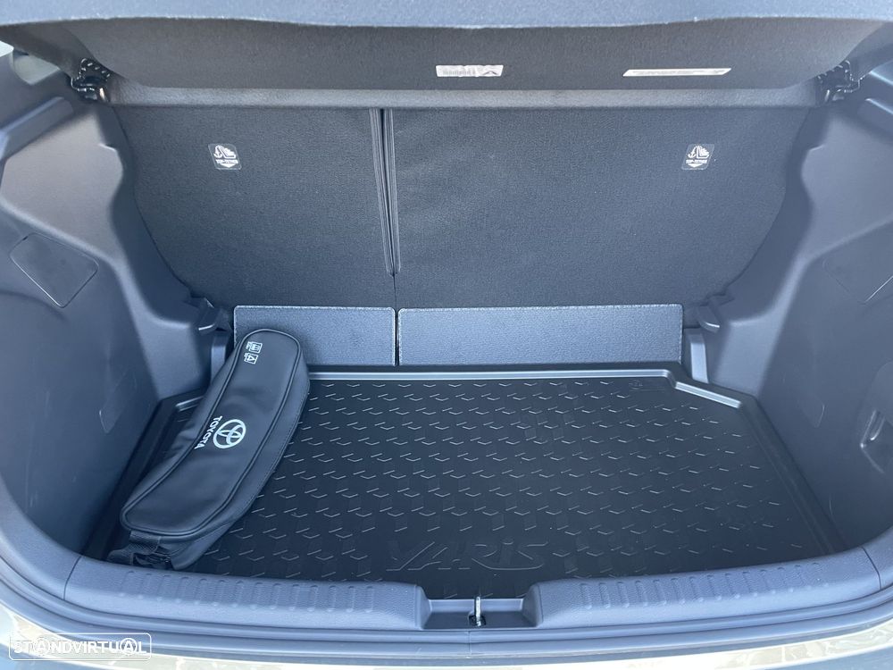 Toyota Yaris - 11