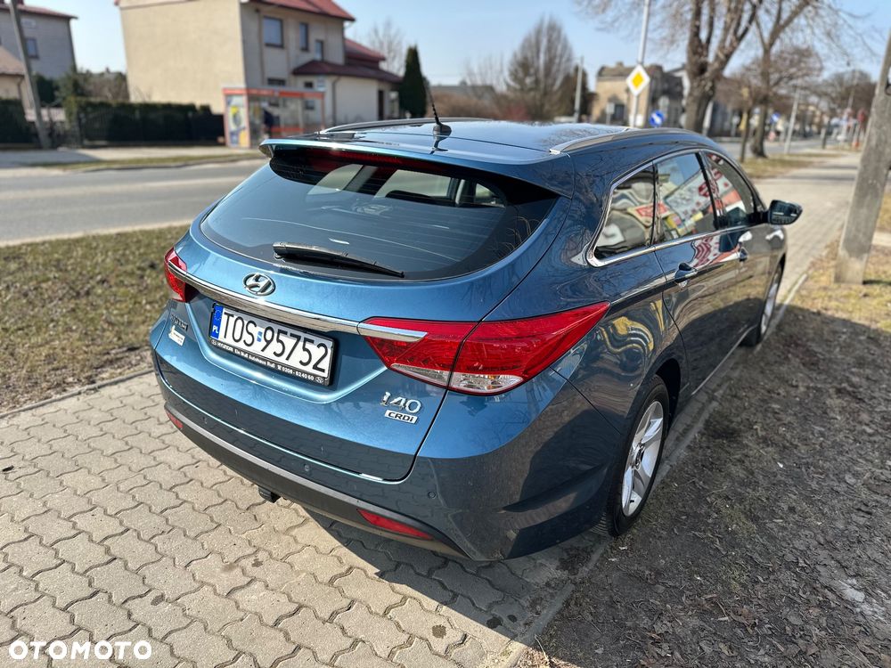 Hyundai i40 i40cw 1.7 CRDi Fifa World Cup Edition - 4