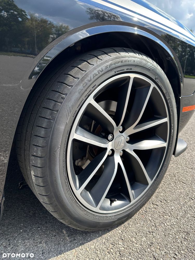Dodge Challenger 5.7 R/T - 22