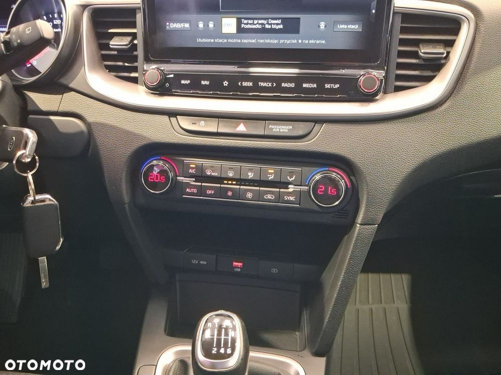 Kia Ceed - 20