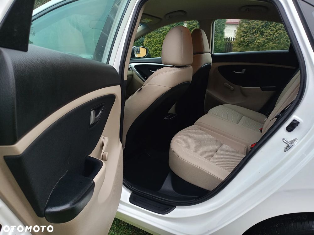 Hyundai i30 1.4 Style - 9