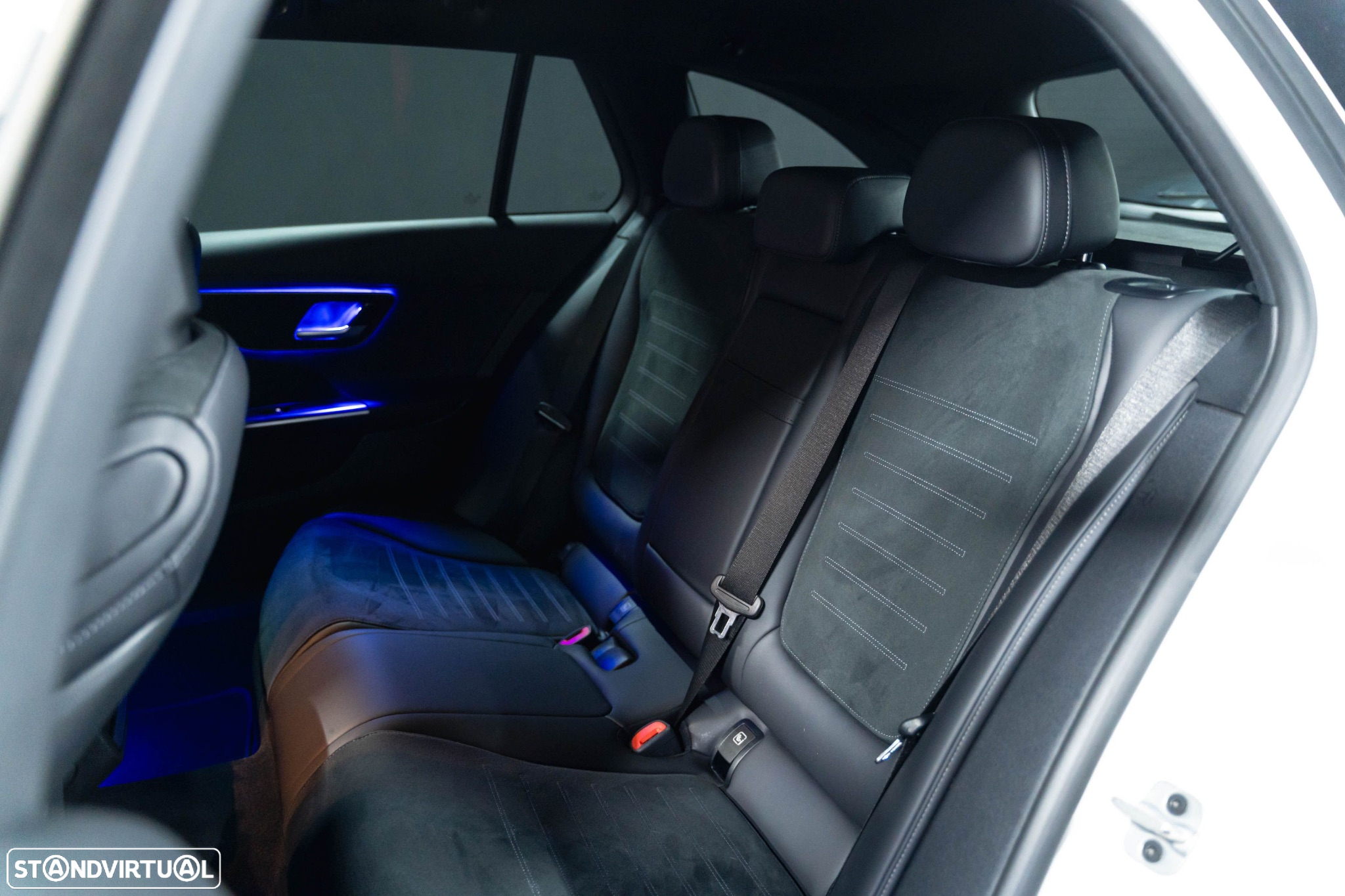 Mercedes-Benz C 300 d AMG Line - 16