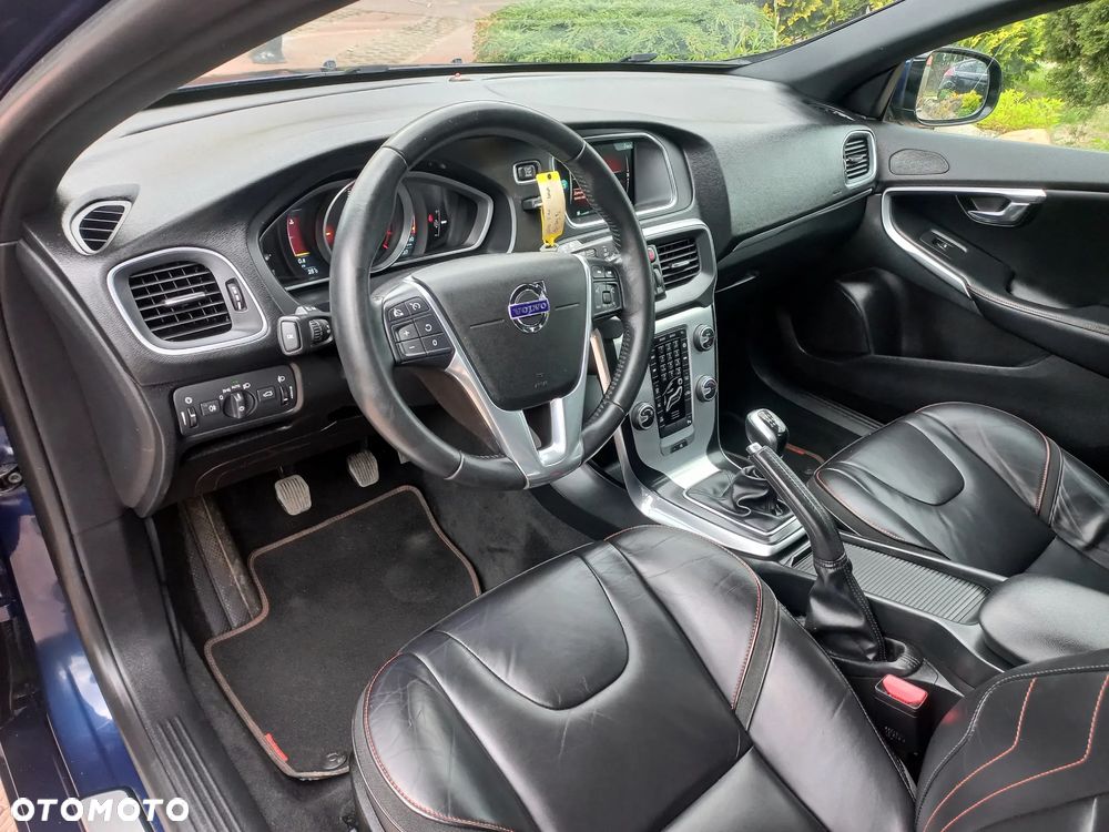 Volvo V40 - 8