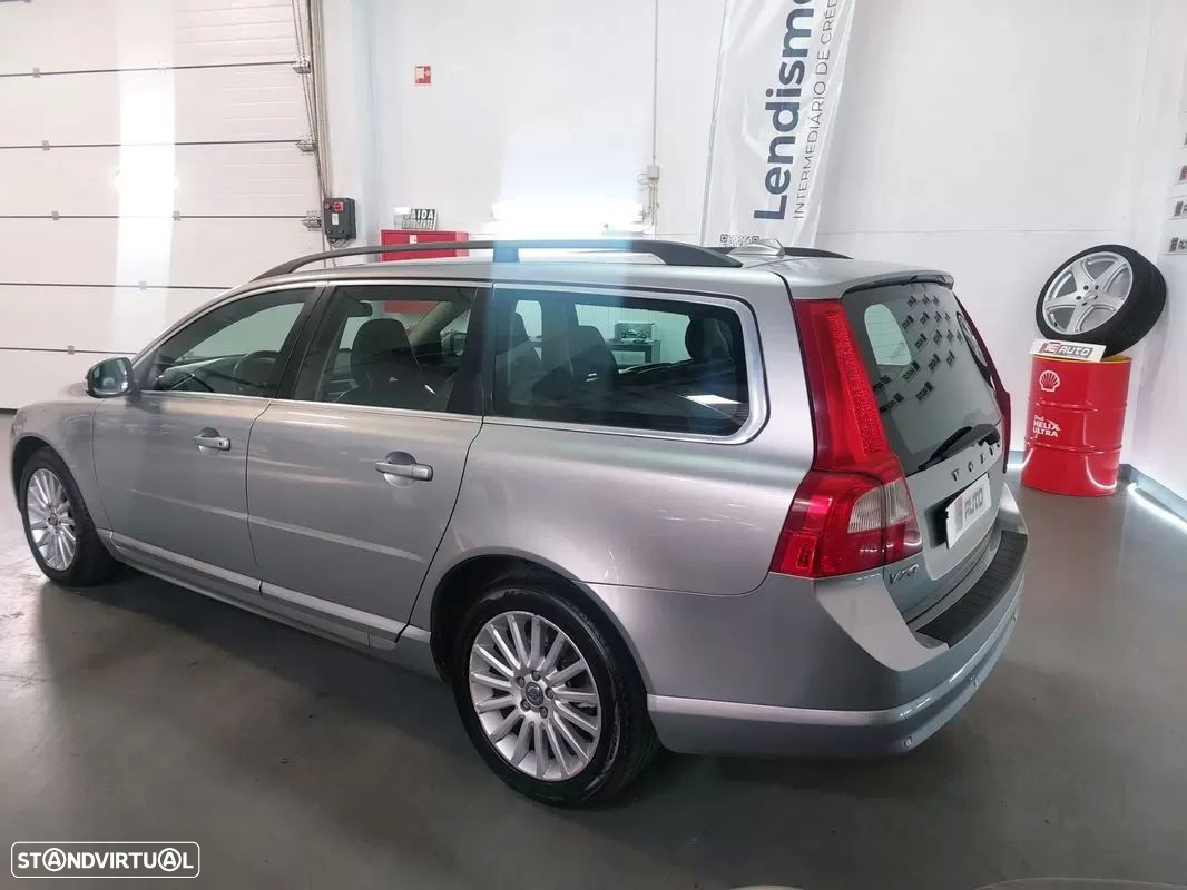 Volvo V70 2.0 D Momentum - 3