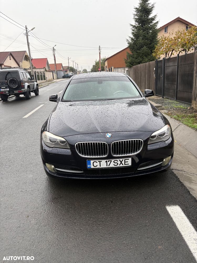 BMW Seria 5 ver-520d-touring-modern-line - 13