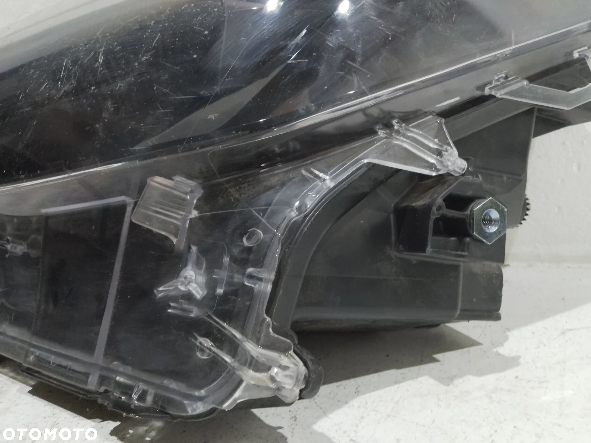 Toyota Yaris Cross 2021–2023 – Lampa Przednia Lewa LED - 2