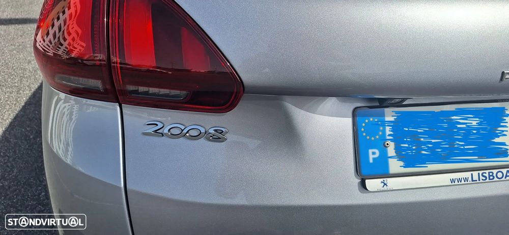 Peugeot 2008 1.2 PureTech Signature - 5