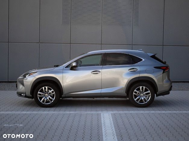 Lexus NX 300h Elegance AWD - 3