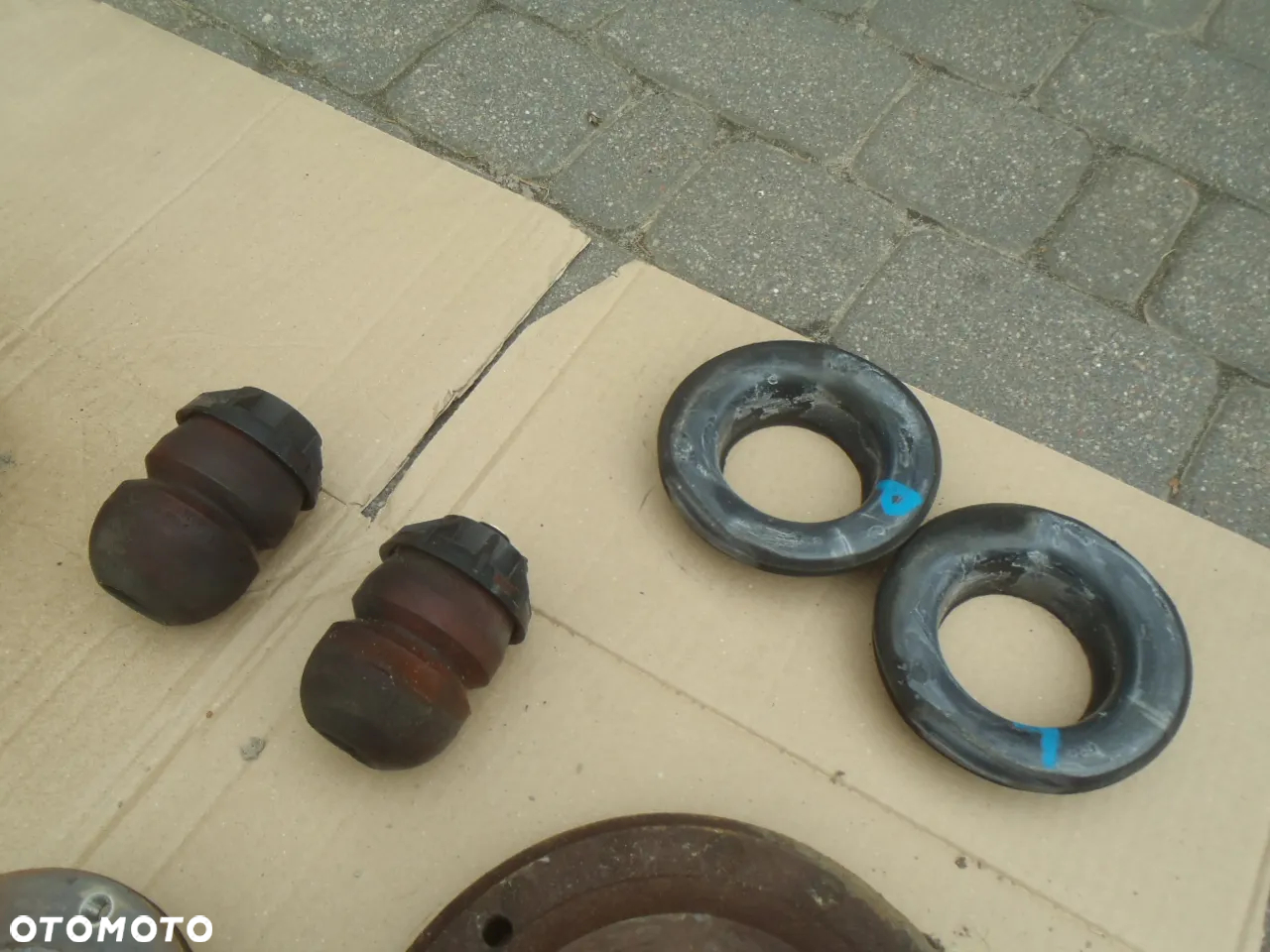 piasta łożysko bęben przewód hamulcowy cylinderki szczęki osłona tarcza kotwiczna  sprężyny śruby zawieszenia tył tylnego wahacza seicento guma odboje cc cinquecento jak nowe - 12