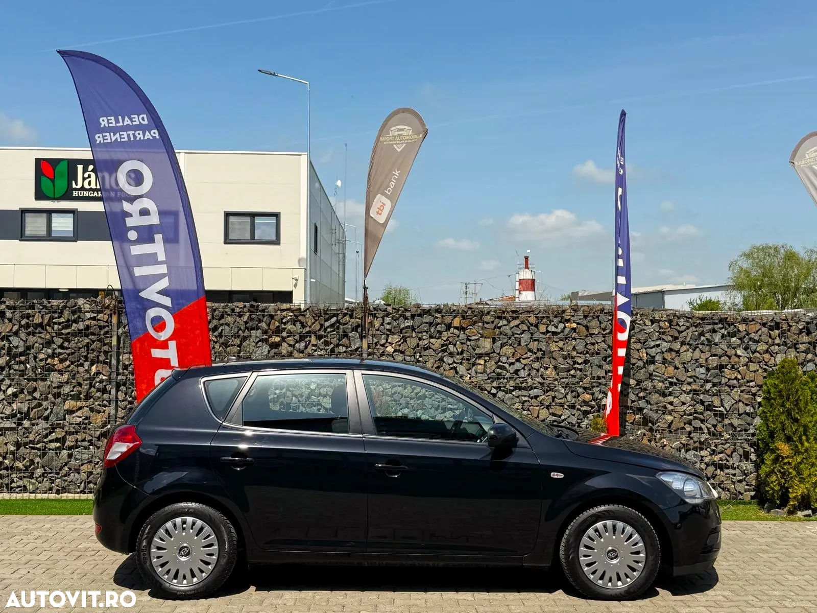 Kia Ceed - 16