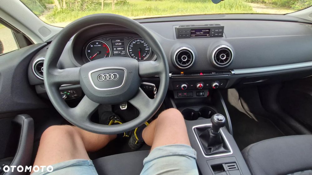 Audi A3 Sportback 2.0 TDI (clean diesel) Ambiente - 16