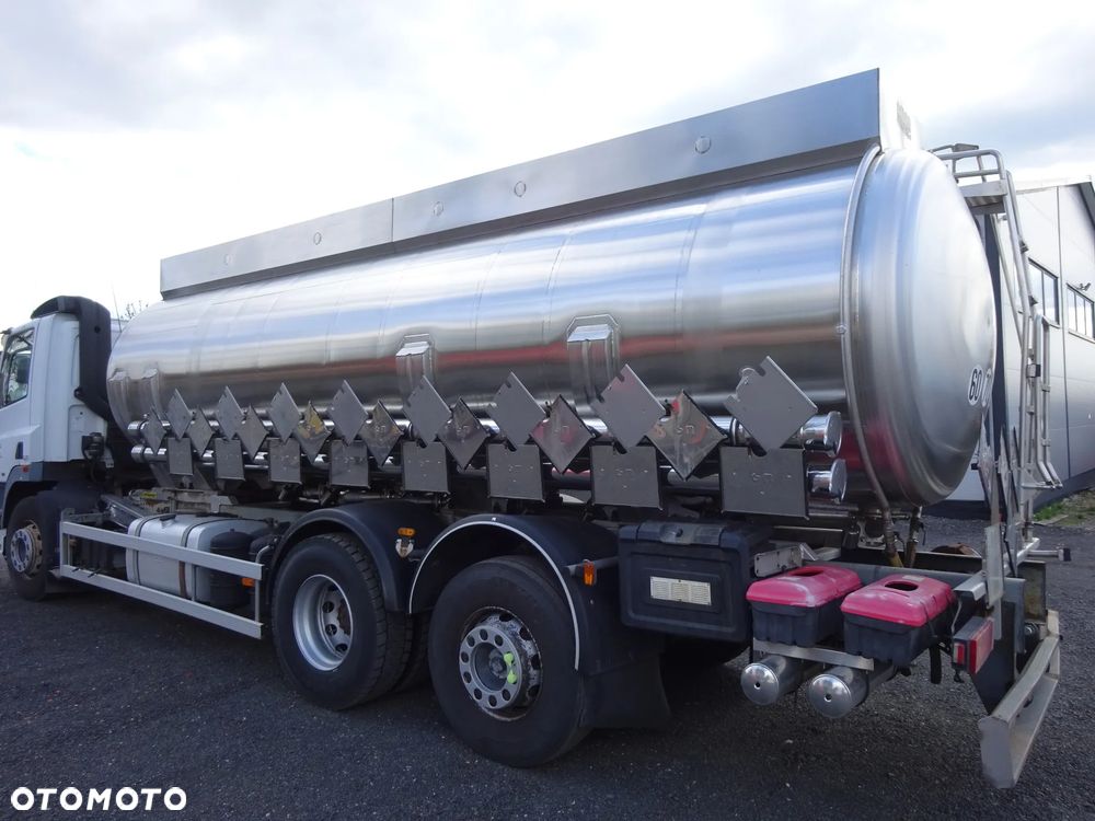 DAF CF 85.360 6x2 - 21