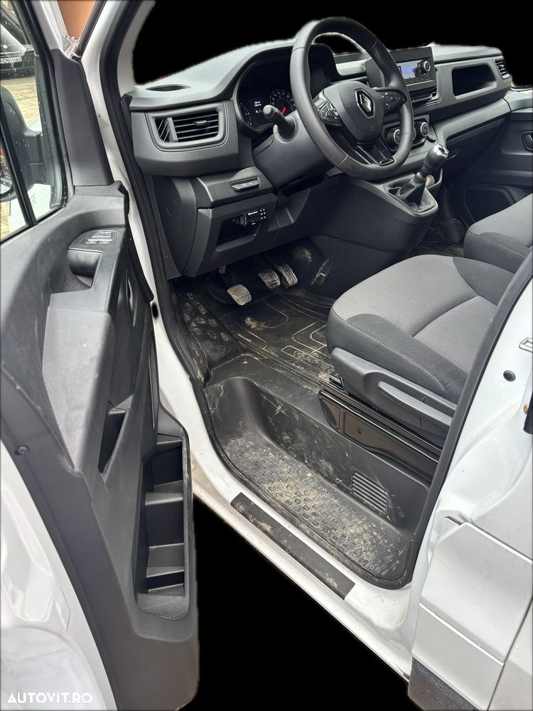 Renault Trafic - 6
