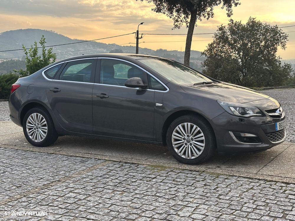Opel Astra 1.6 CDTi Cosmo Start/Stop - 11