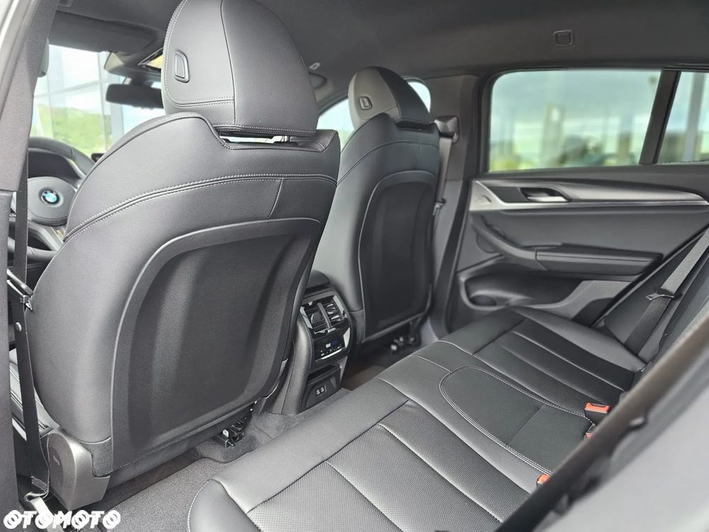 BMW X4 - 31