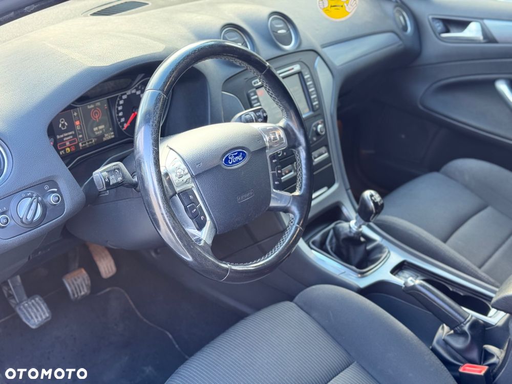 Ford Mondeo 2.0 TDCi Titanium X - 36