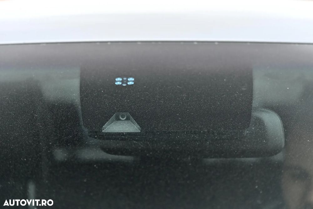 Hyundai KONA - 31