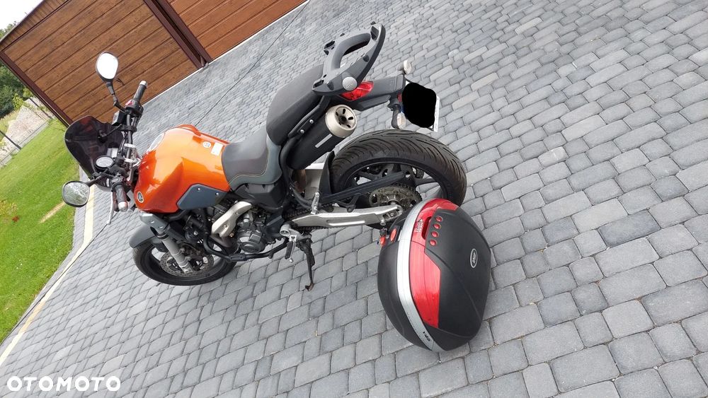 Yamaha MT - 19