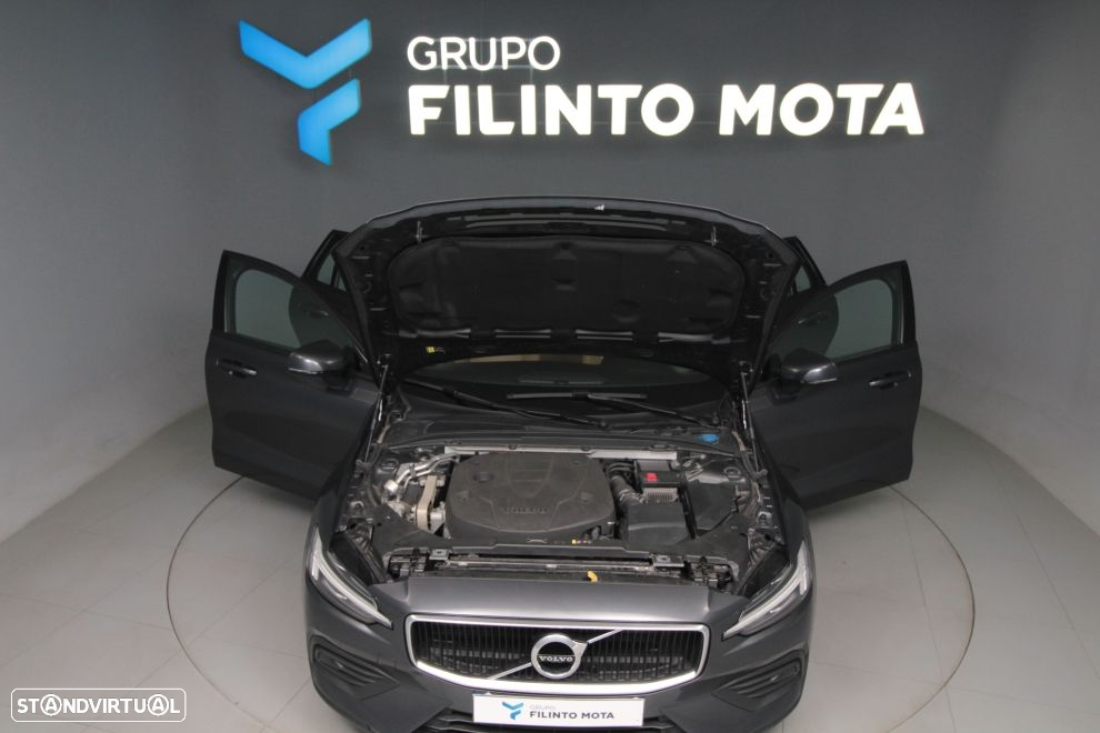 Volvo V60 2.0 D4 Momentum Geartronic - 12