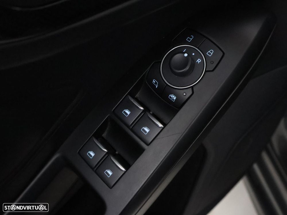 Ford Focus 1.0 EcoBoost MHEV ST-Line - 12