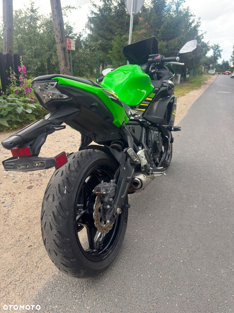 Kawasaki Ninja - 4
