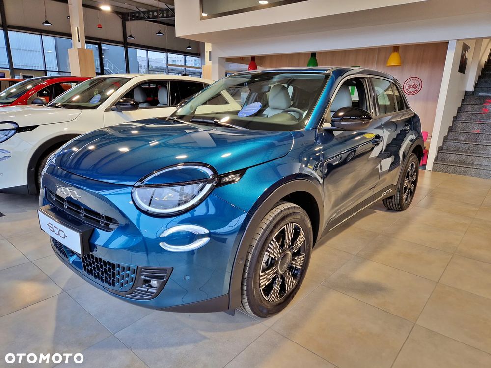 Fiat 600 ver-1-2-turbo-hybrid-edct - 3
