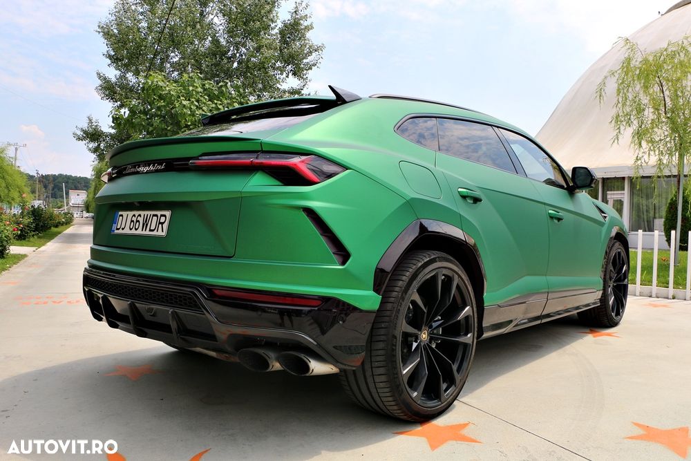 Lamborghini URUS - 3