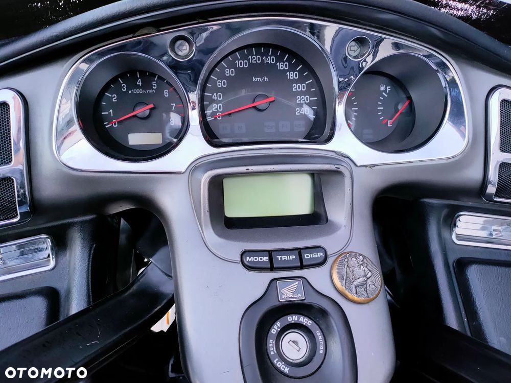 Honda GL - 11
