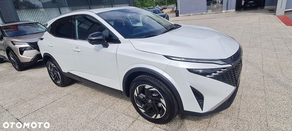 Nissan Qashqai 1.3 DIG-T MHEV N-Connecta Xtronic - 4