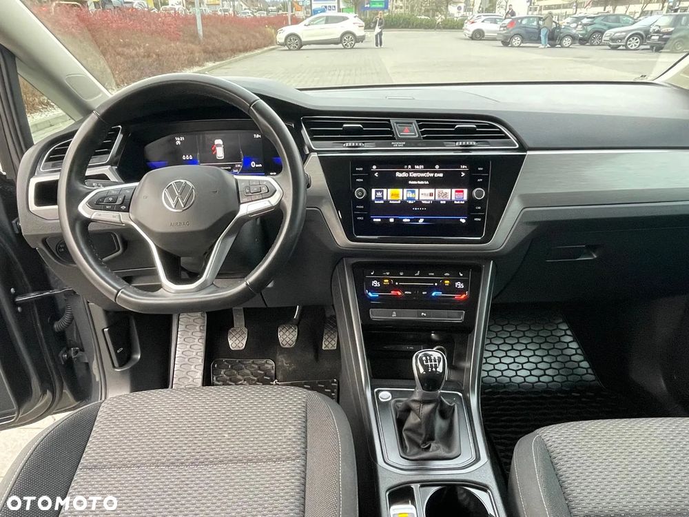 Volkswagen Touran 2.0 TDI SCR Comfortline - 15