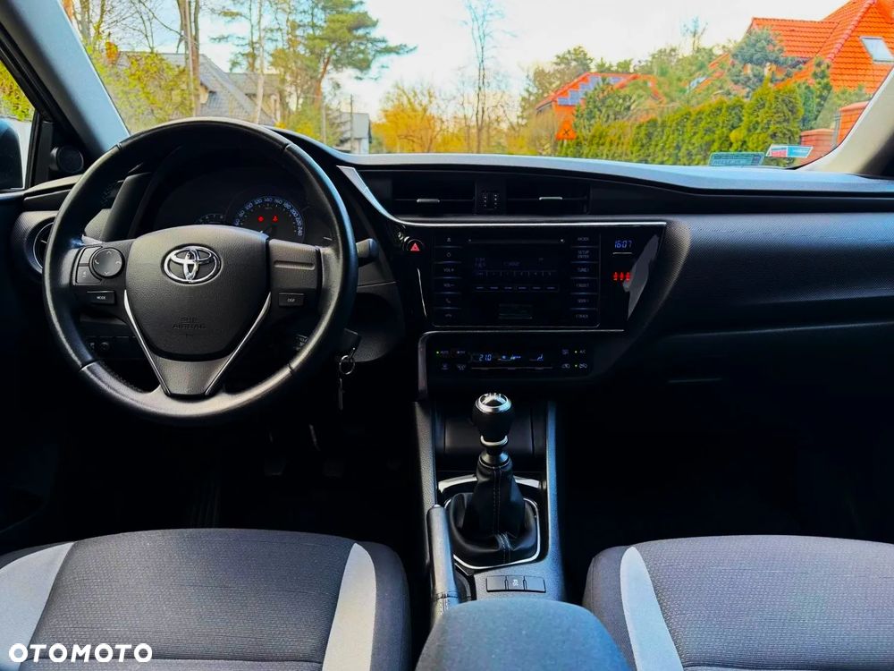 Toyota Auris 1.33 VVT-i Comfort - 28