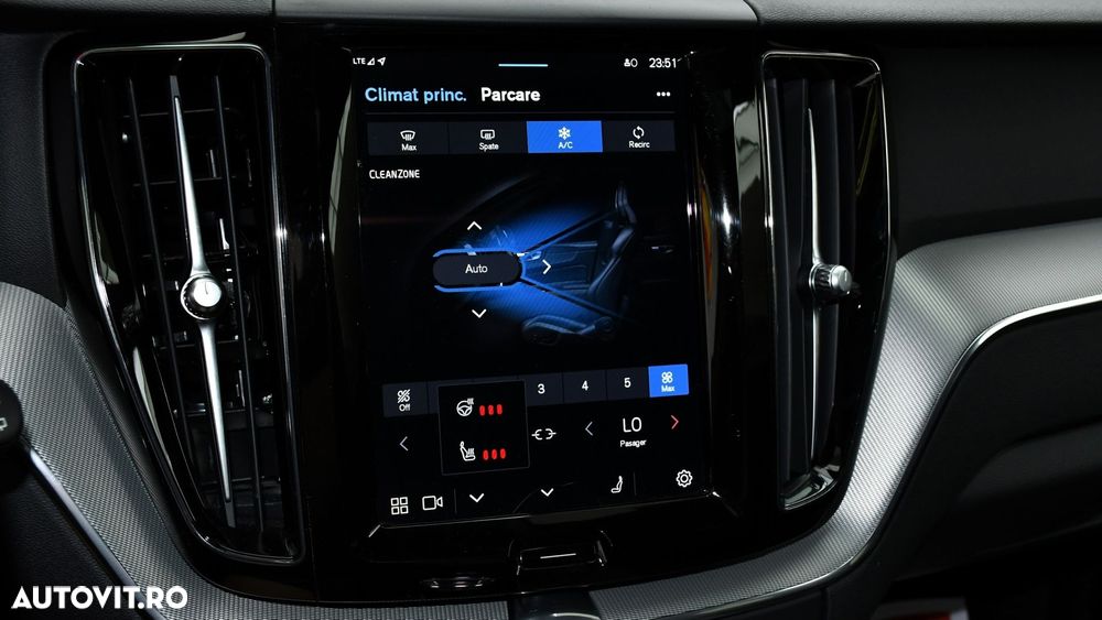 Volvo XC 60 B4 D AWD Plus Dark - 15