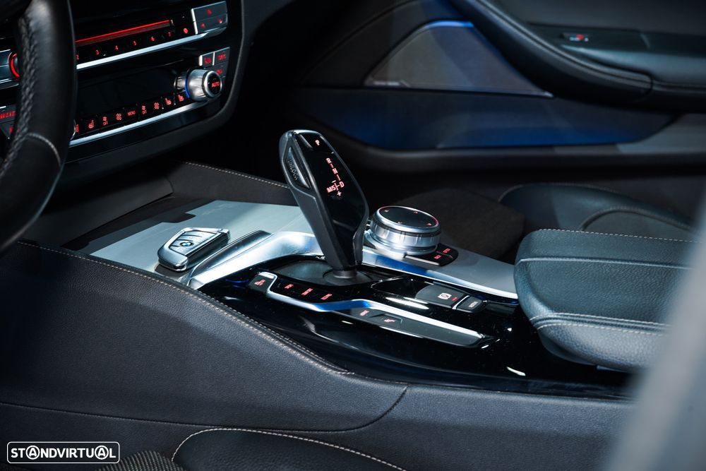BMW 530 e Pack M - 13