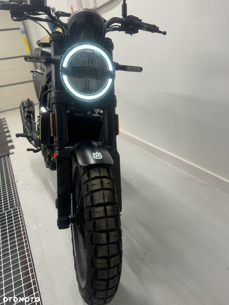 Husqvarna Svartpilen