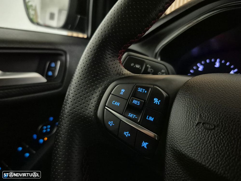 Ford Focus 1.5 TDCi ECOBlue ST-Line - 22