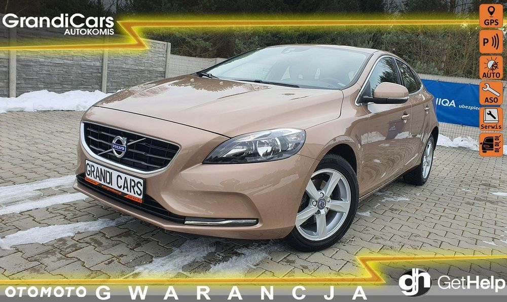 Volvo V40 D2 Momentum - 1