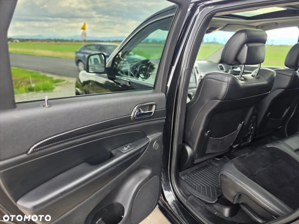 Jeep Grand Cherokee 3.0I CRD Overland Summit - 25