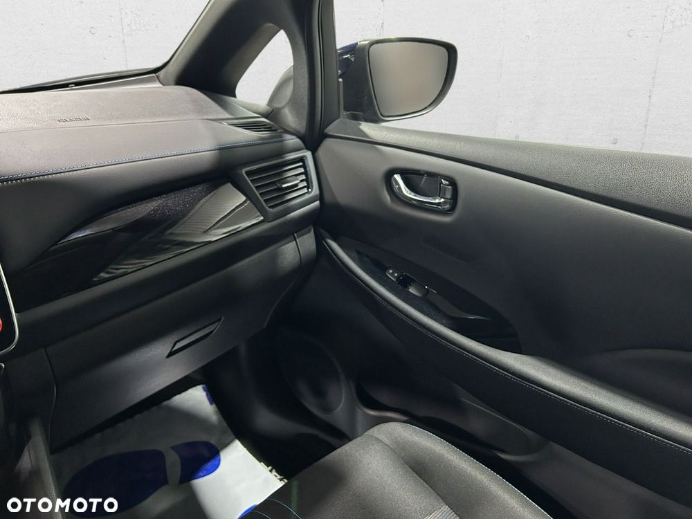 Nissan Leaf - 15
