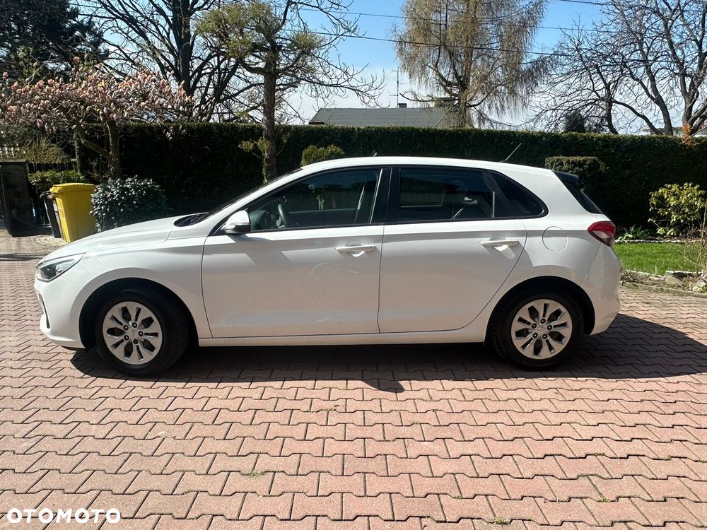 Hyundai i30 1.4 Classic + - 8