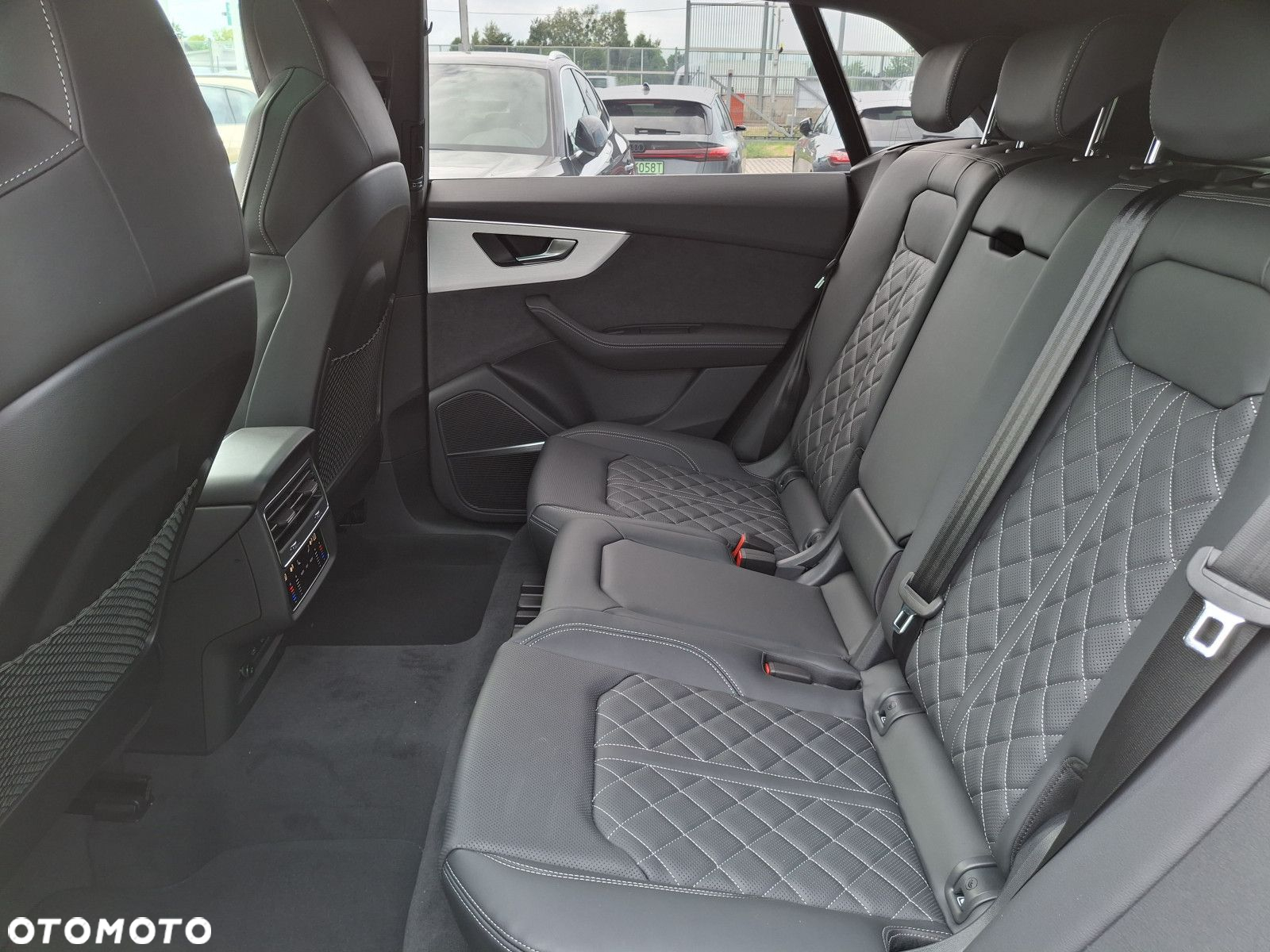 Audi Q8 - 21