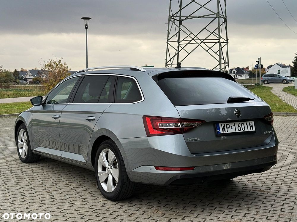 Skoda Superb 1.6 TDI Style - 11