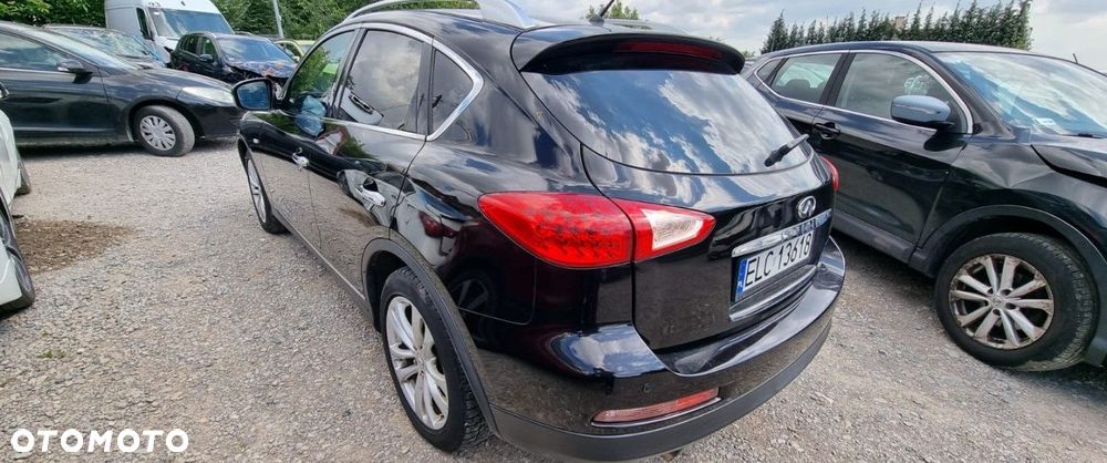 Infiniti EX - 4