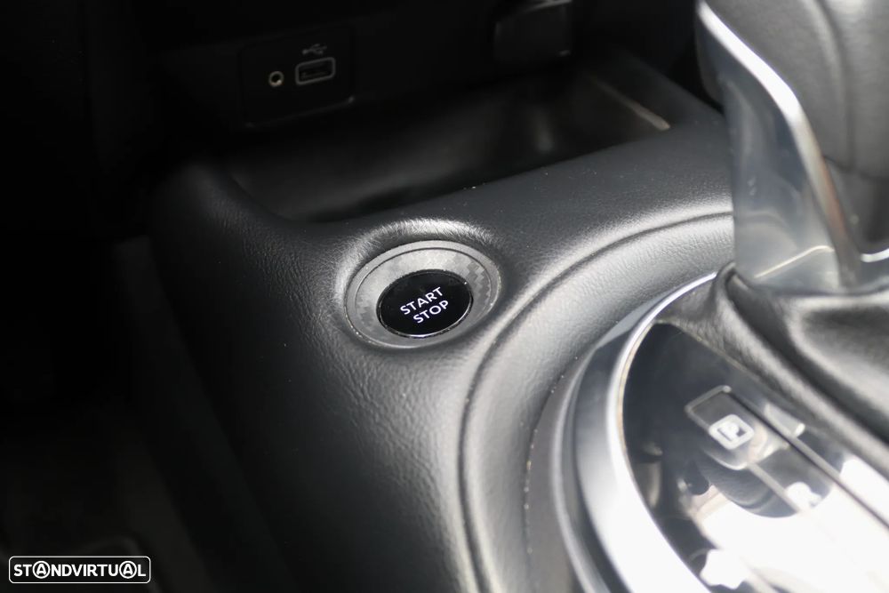 Nissan Juke 1.6 Hybrid N-Connecta - 18