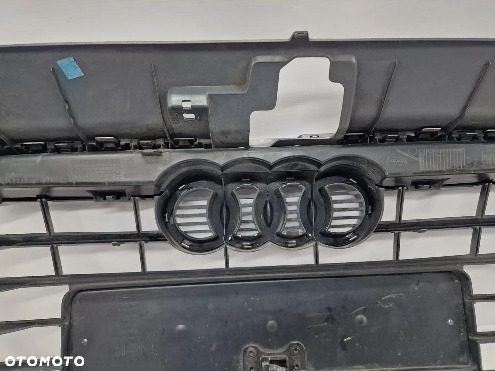AUDI A3 8V / 8V3 12- ATRAPA / GRILL PRZEDNI PRZÓD , NR 8V3853651 , NR AUKCJI GL56 - 21