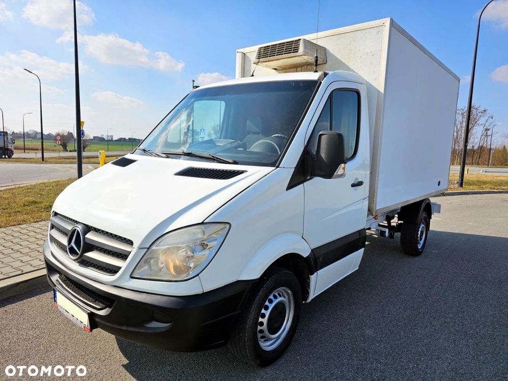 Mercedes-Benz Sprinter - 4
