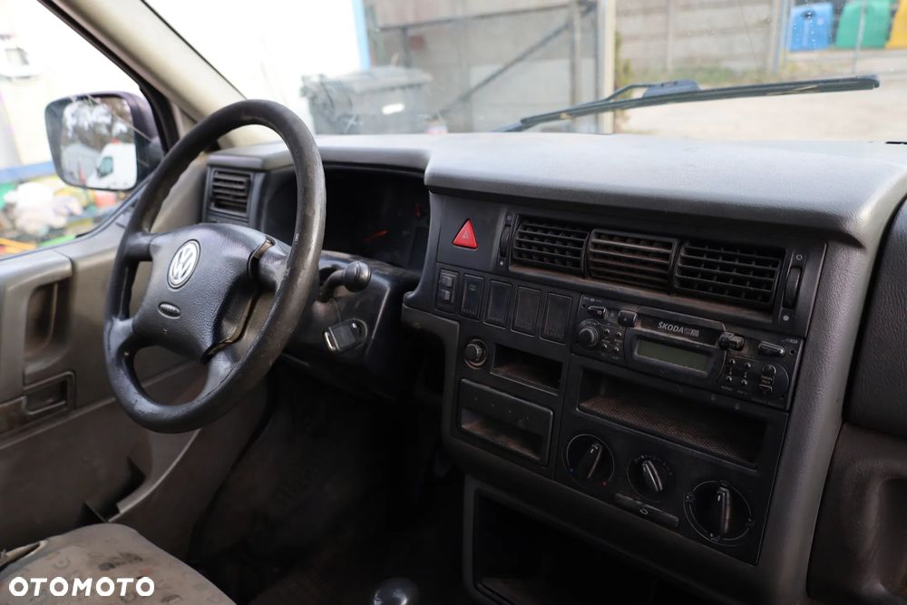 Volkswagen Transporter - 7